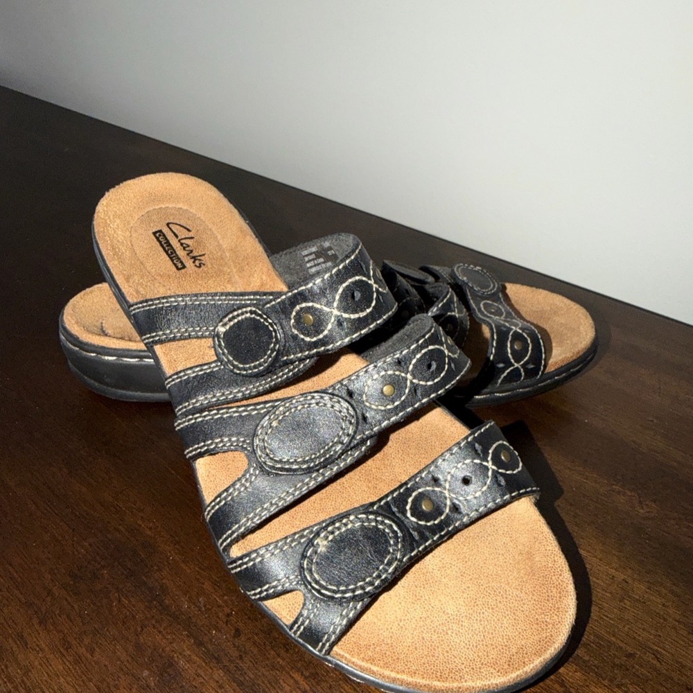 Clarks Leisa Cacti Slide Black Leather Slip On Comfort Sandals Sz 7.5W Open Toe